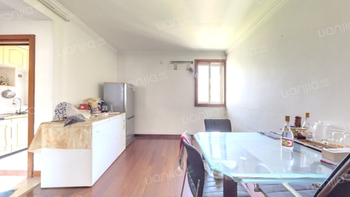 杨泰二村二手房实景图