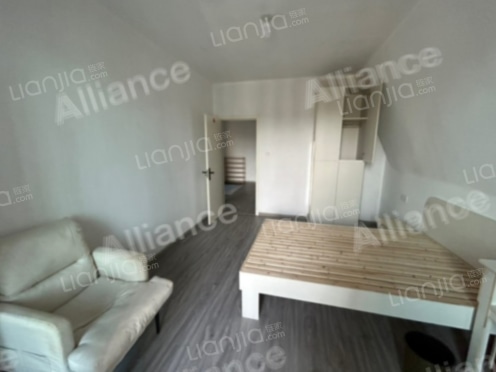 合租·新华联铂悦府 6居室 南卧