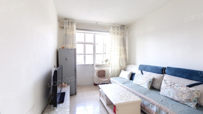 荣成家园二手房实景图