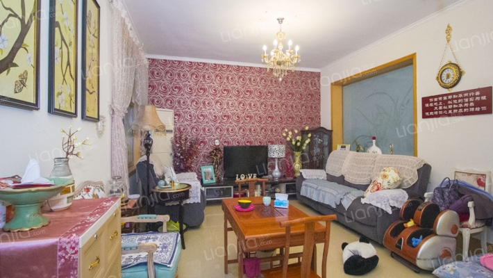 鲁伟宿舍二手房实景图