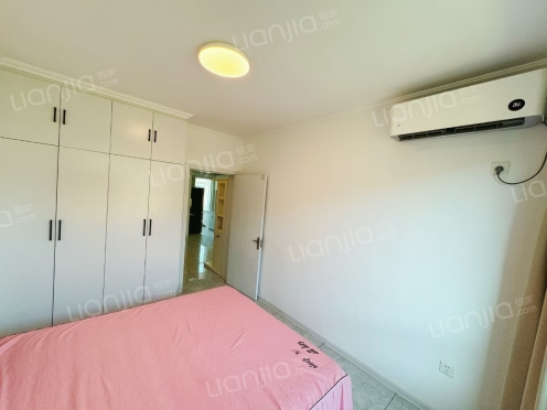 整租·新地山湾C区 2室1厅 南/北