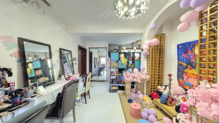 伊丽雅特湾一期二手房实景图