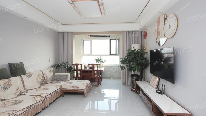 鸿儒雅苑二手房实景图