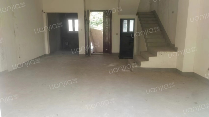 河畔花林二手房实景图