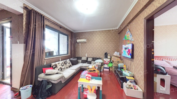 盛泰名都公寓二手房实景图