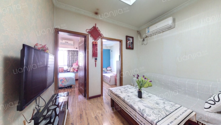 国宾豪庭三期二手房实景图