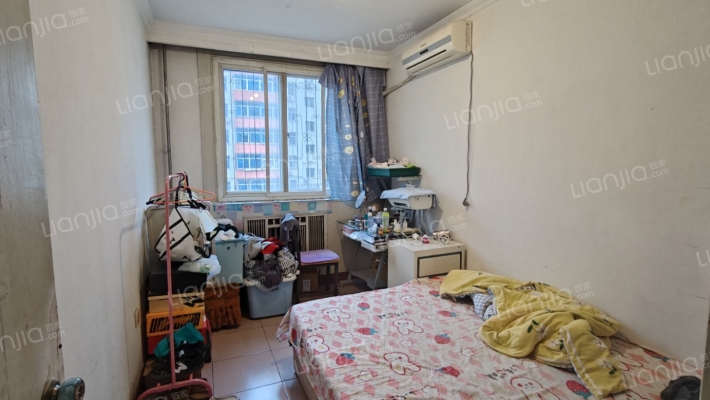 开发区，双语，低楼层，集中供暖三居-卧室A