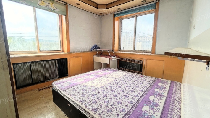 炭素山下小区二手房实景图