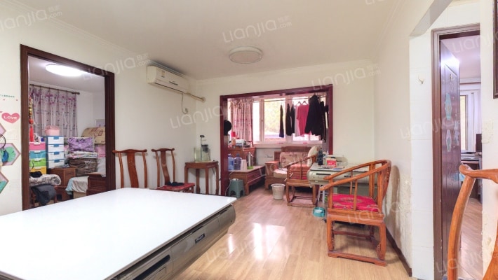 上龙西里二手房实景图