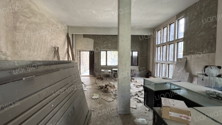 保利公园2010拉菲庄园二手房实景图