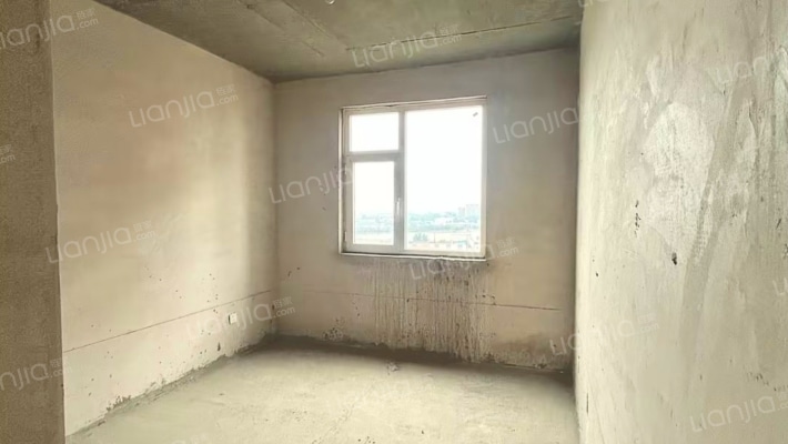95名著二手房实景图
