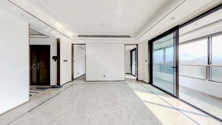 香港置地衿湖翠林云峯一期二手房实景图