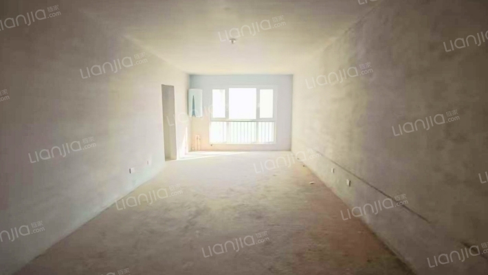 三利中和城毛坯两居，环境近距自由装修通勤北京方便。-客厅