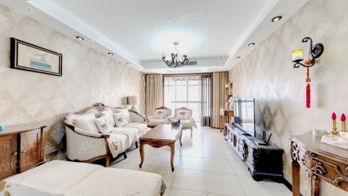 金鹰红兰名苑二手房实景图