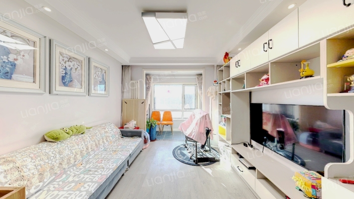 保利紫荆香谷南区二手房实景图