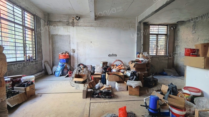 瑞士花园二手房实景图