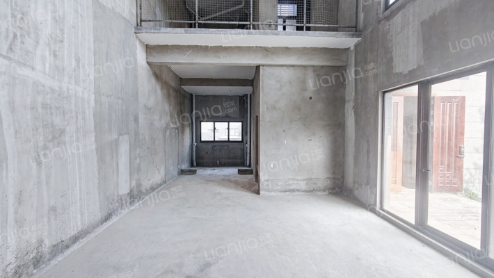 泉悦别院B区二手房实景图