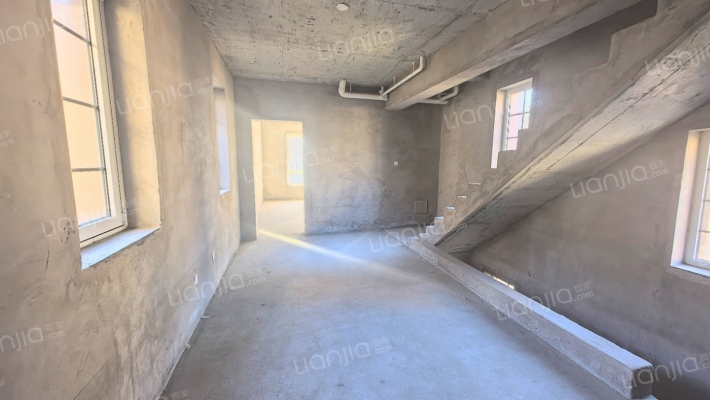 京都颐和城  313平边户类独栋 带大院子 户型好-客厅B