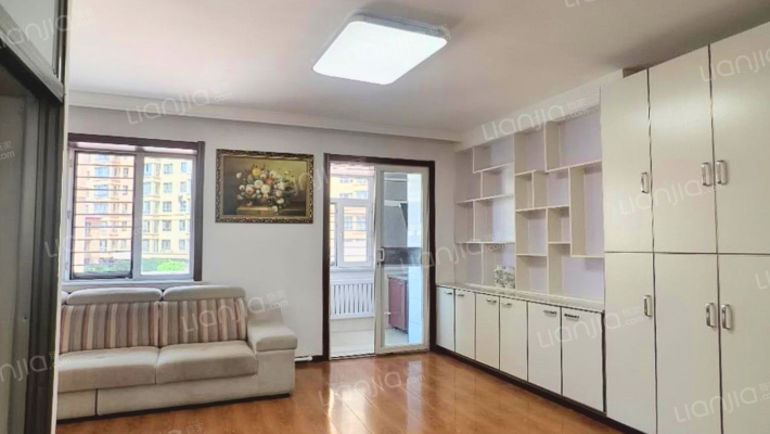 林业局家属楼二手房实景图