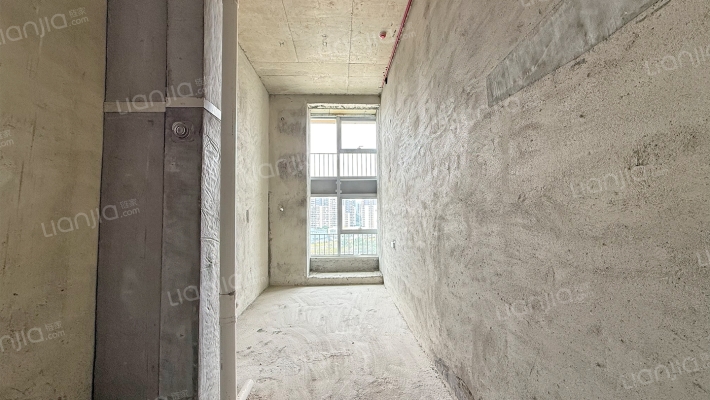 保利天汇二手房实景图