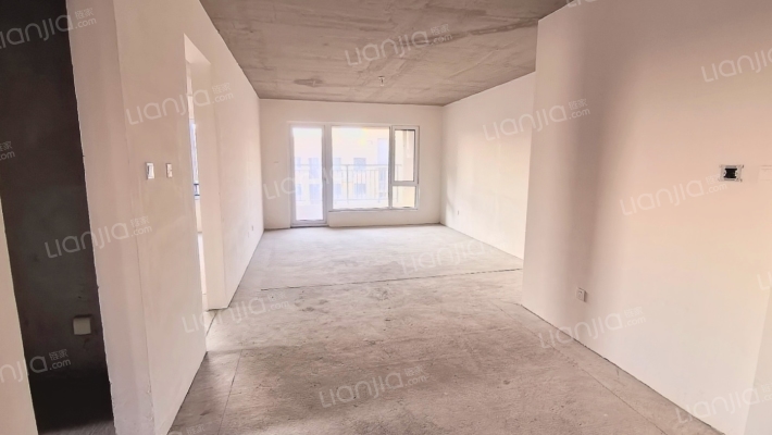 社区规模大 绿化高 居住舒适度高！华夏开发商百强企业-客厅