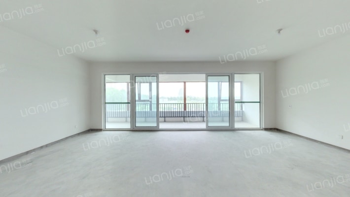 中洋金镶玉公寓二手房实景图