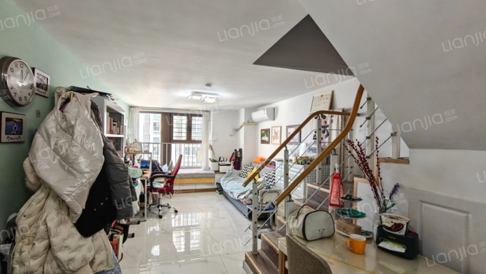 红郡大厦二手房实景图