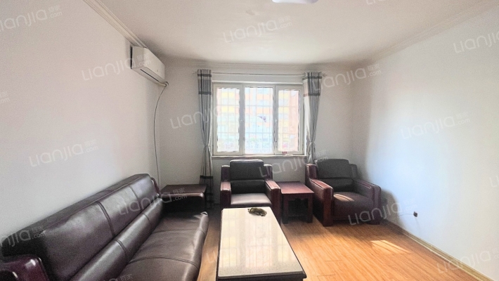 正规三居，三义西 丁方便，税费低靠谱卖视野开阔-客厅