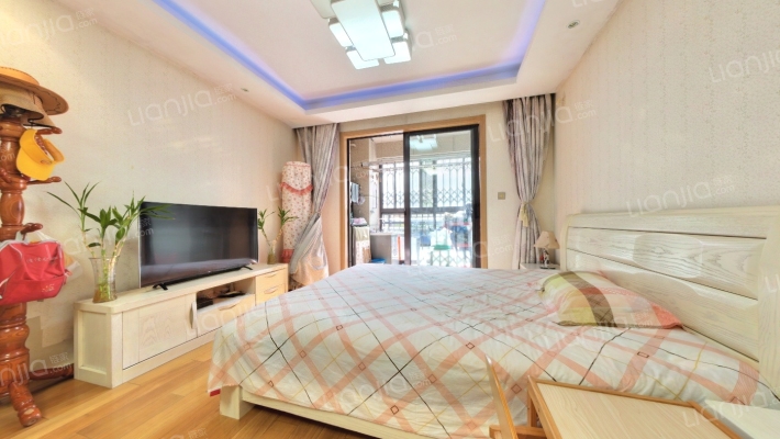 中铁逸都2期二手房实景图