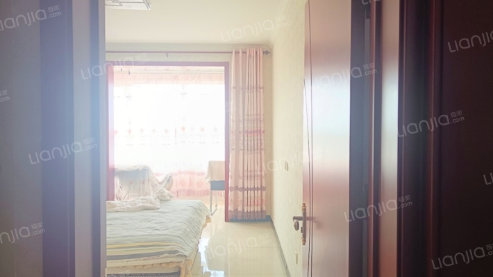 水岸花城，一线河景美宅诗意，标准现房，即买即住-卧室A