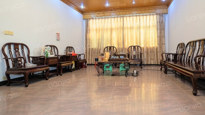 德政路二手房实景图