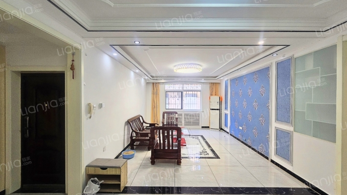 泰安市实验中学家属院二手房实景图