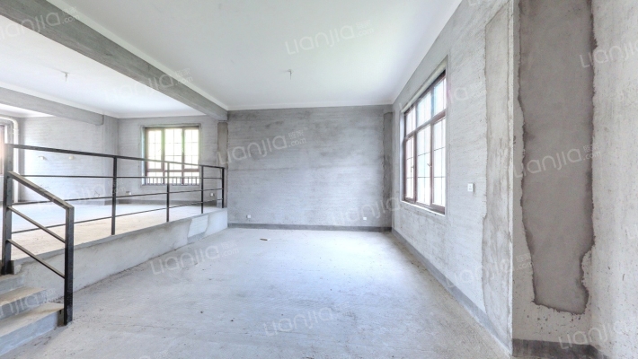 夏宫豪庭二手房实景图