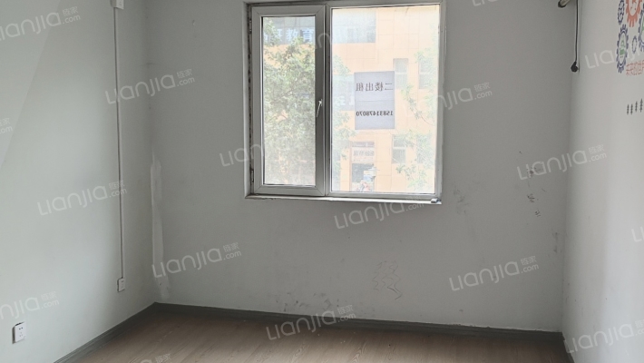 水岸花城好，房源环境好，交通便利。-卧室B