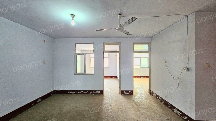 堰北泮河小区二手房实景图