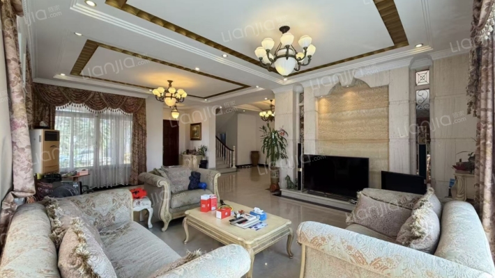 富丽华别墅二手房实景图