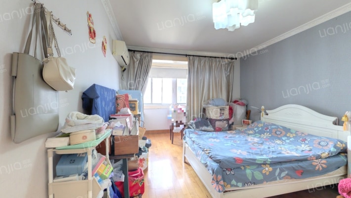 真情公寓二手房实景图