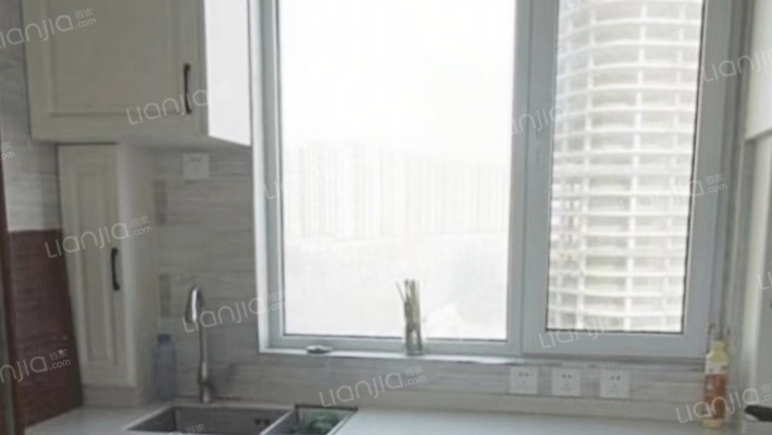 华融现代城 三居 装修南北通透 采光好 居住舒适-厨房