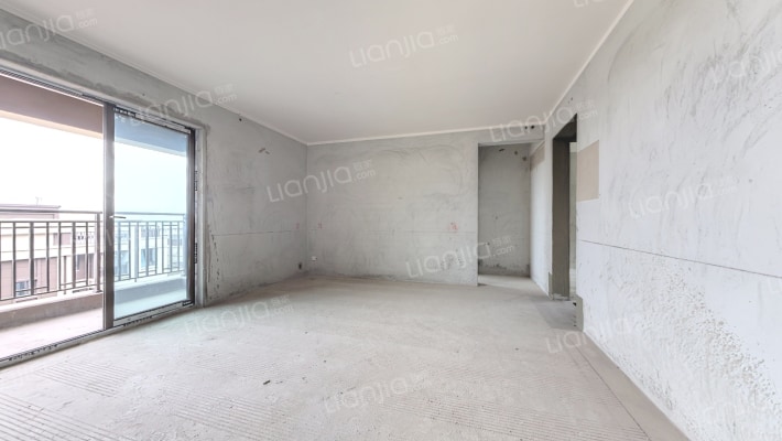 中骏弘阳樾景台三期二手房实景图