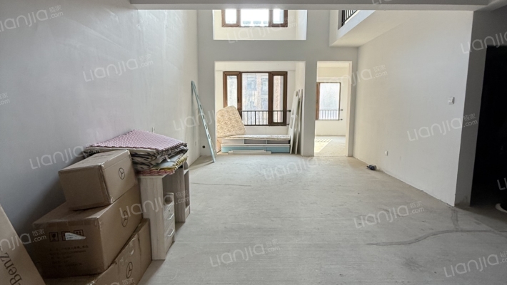 鸿坤理想尔湾 3室2厅 南 北-客厅