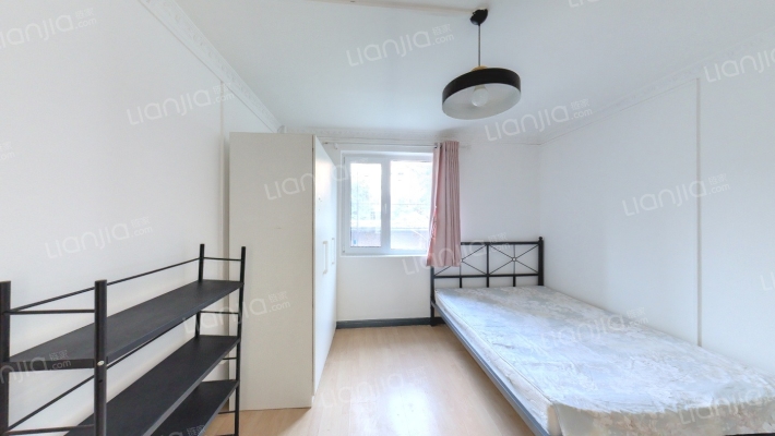 锡拉胡同21号院二手房实景图