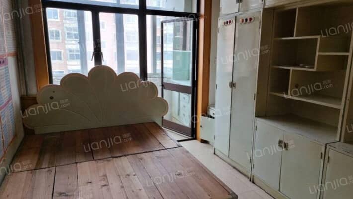 范阳路 铁道部建厂局 中间楼层-卧室B