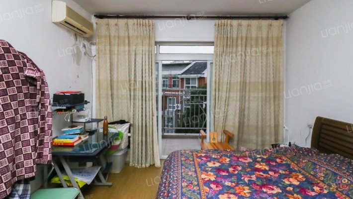 遂宁花园，三房两厅，小区环境干净舒适-卧室B