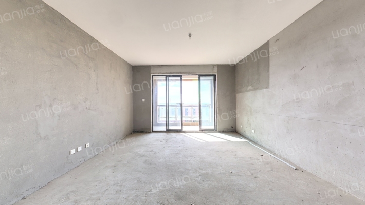 九联湖畔二手房实景图