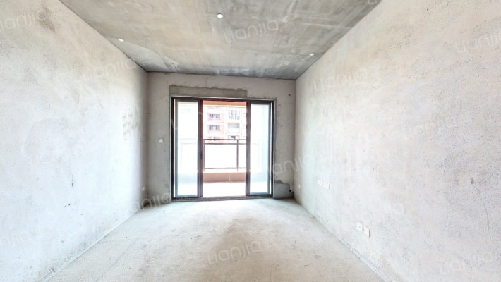 威宁首府德逸园二手房实景图