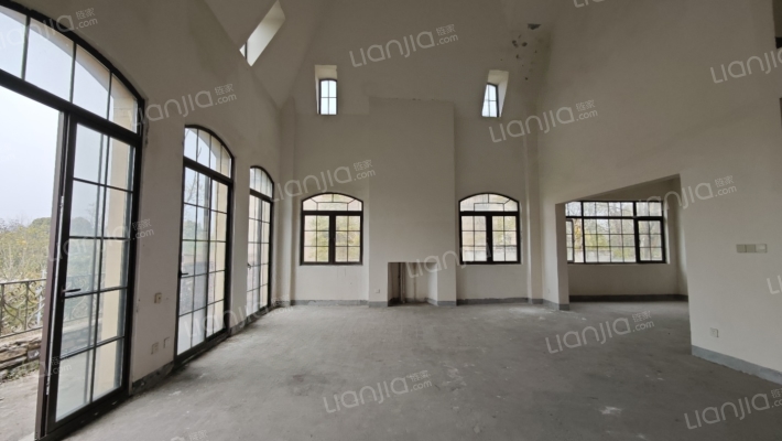 保利拉斐庄园二手房实景图