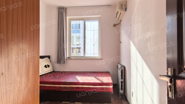 开发区商圈 集中供暖 南北通透三居双卫户型-卧室B