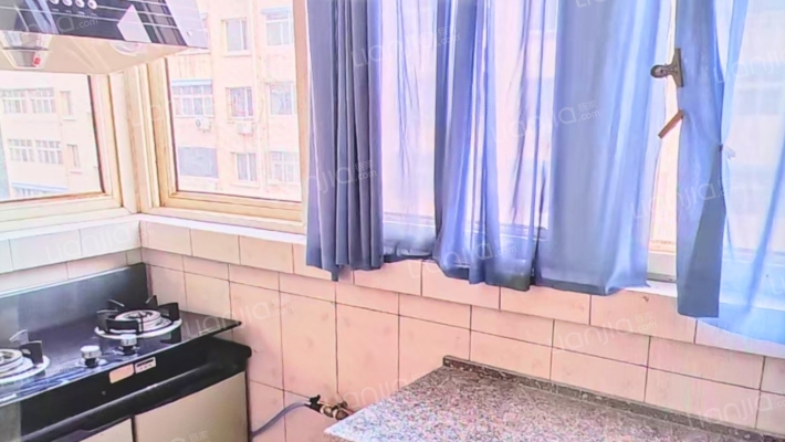 天桥小区双塔，西丁  两居室 拎包入住 业主急售-厨房