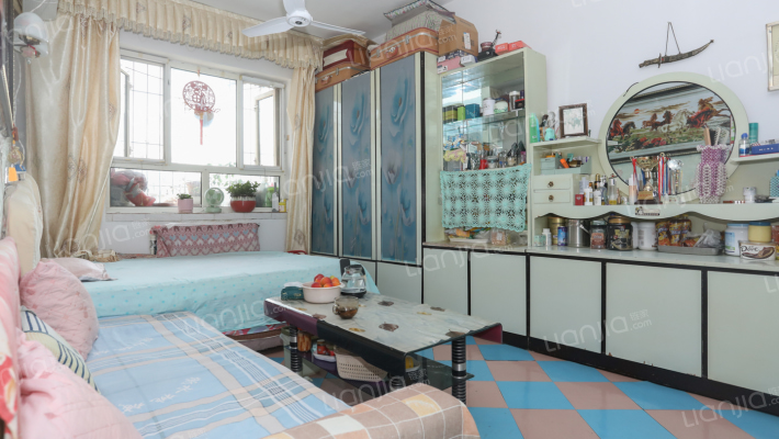 燃料公司家属楼二手房实景图