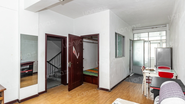 电视台小区二手房实景图